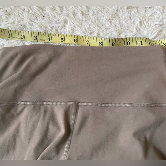 Aritzia Golden BUTTER Cheeky Hi-Rise Flare Legging - Picture 6 of 8